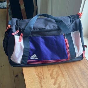 Adidas gym bag with to shoe compartment
